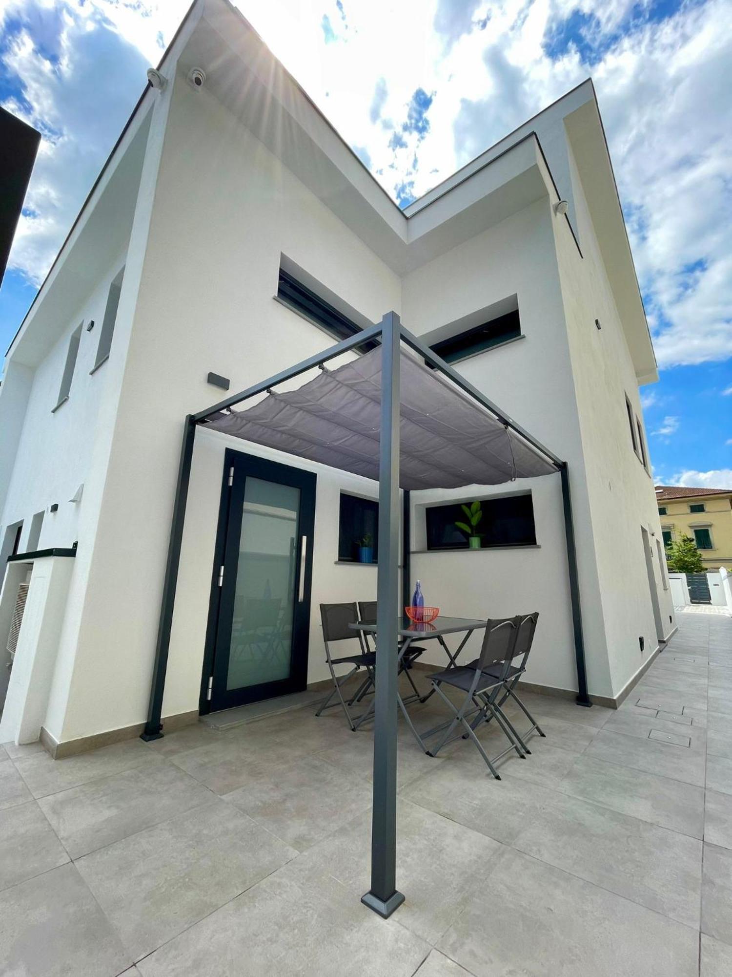Elisa Apartments B - In Front Of The Walls Of Lucca Exterior foto